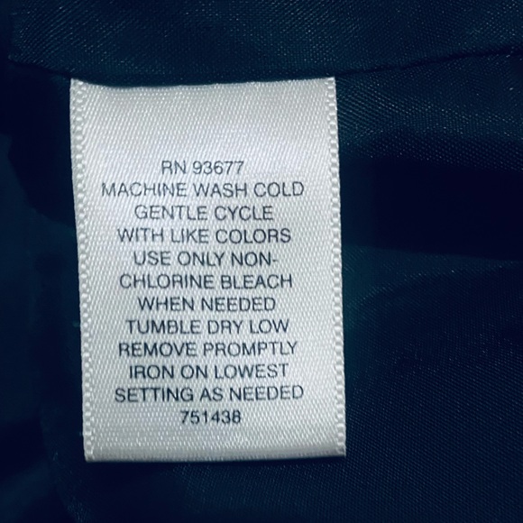 Women’s Size 8 Blazer Liz Claiborne Black Lace Textured Lined Soft Silky Trim - Picture 10 of 10